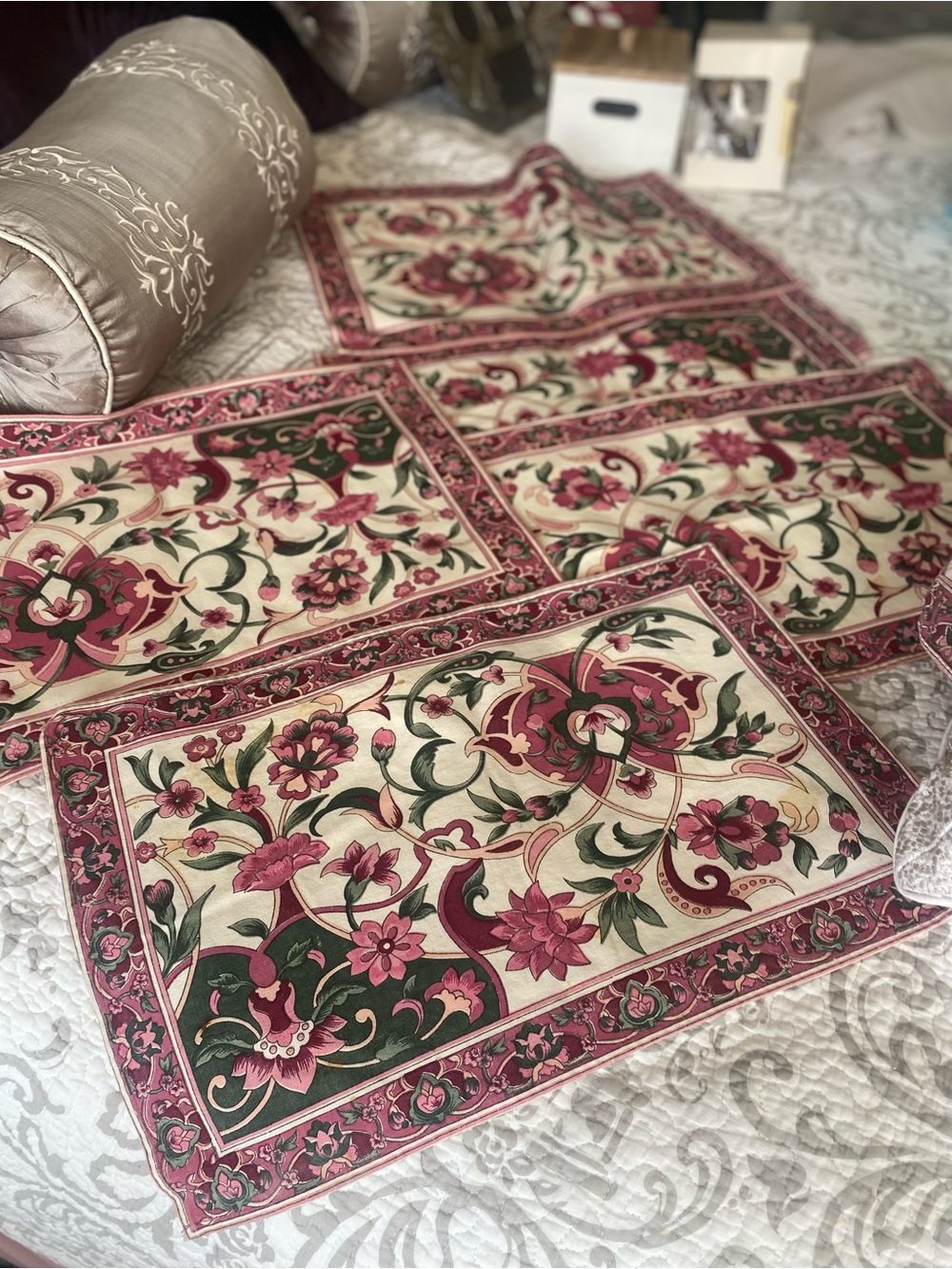 April Cornell Pink and Green Floral Cotton Placemat vintage pattern